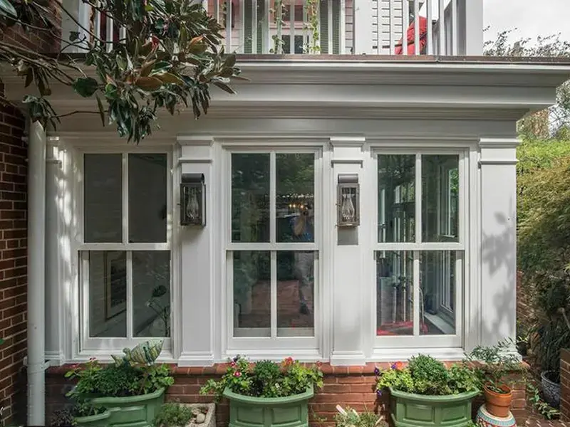 206-Wolfe-Street-Conservatory